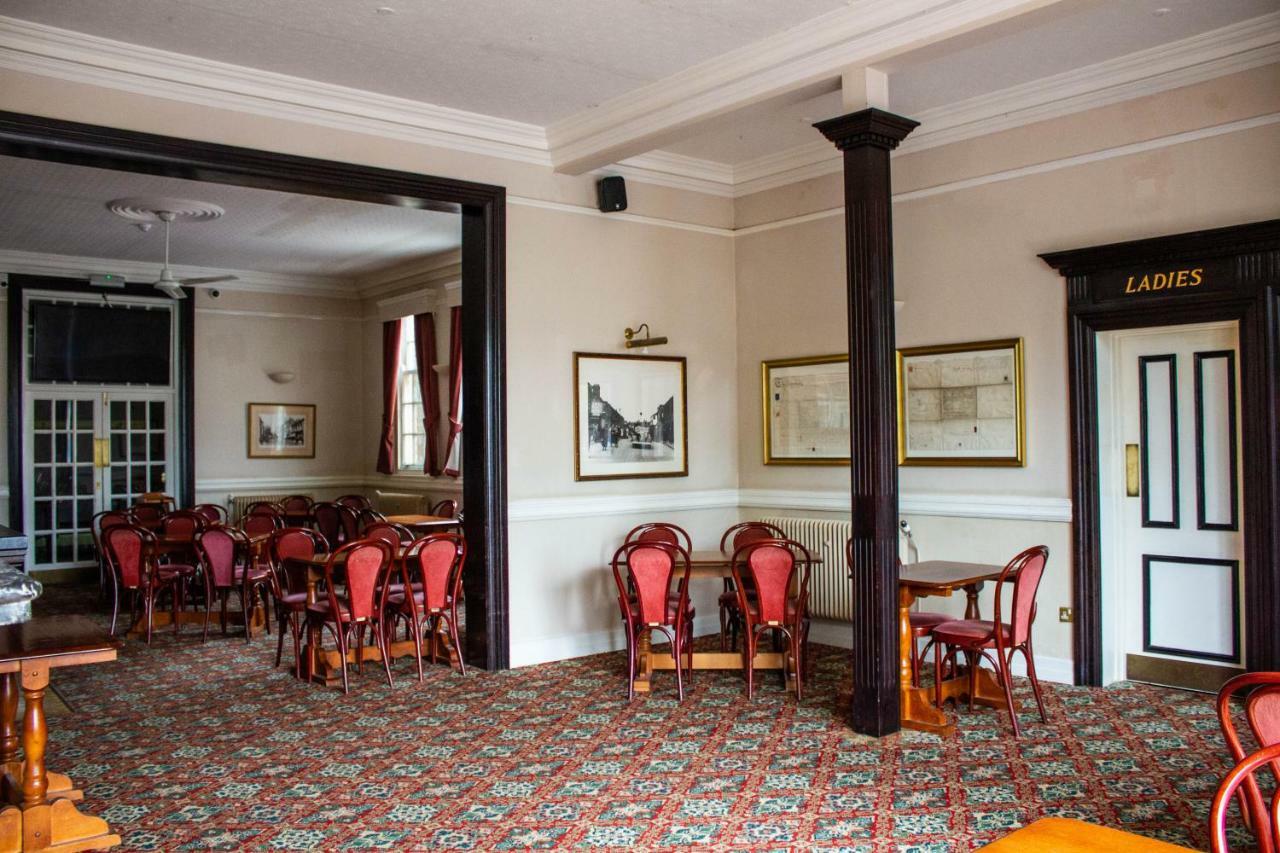 Crofts Hotel Cardiff Exteriör bild